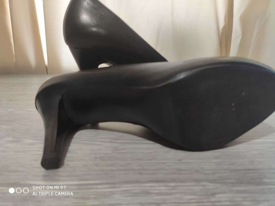 Взуття жіноче, туфлі класичні