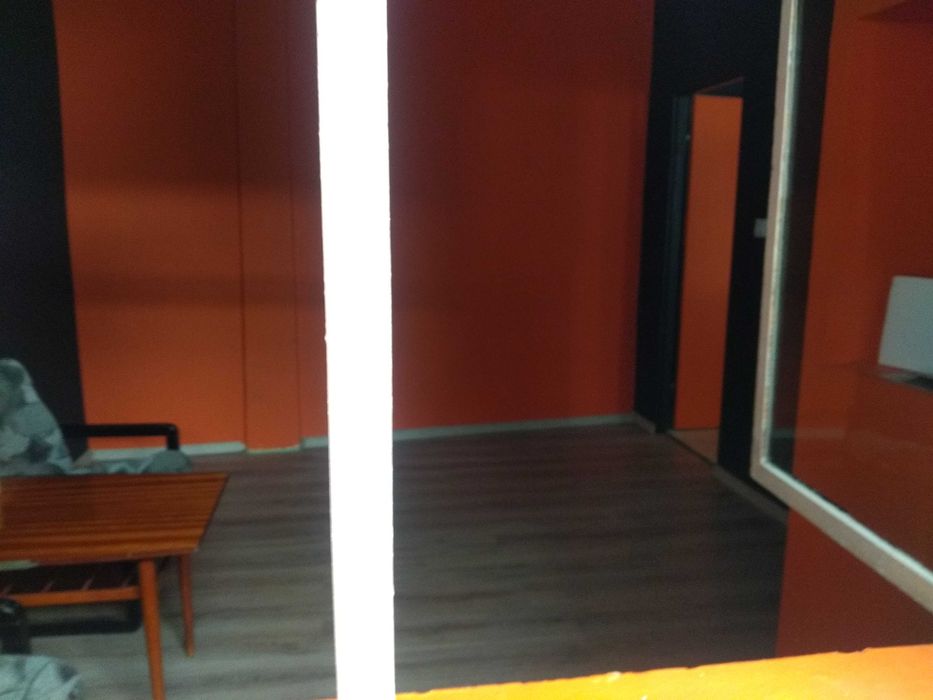 Hala - budynek z magazynem i zapleczem socjalnym wynajmę bezpośrednio.