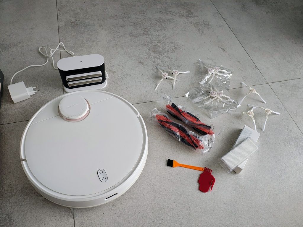 XIAOMI robot vacuum S10