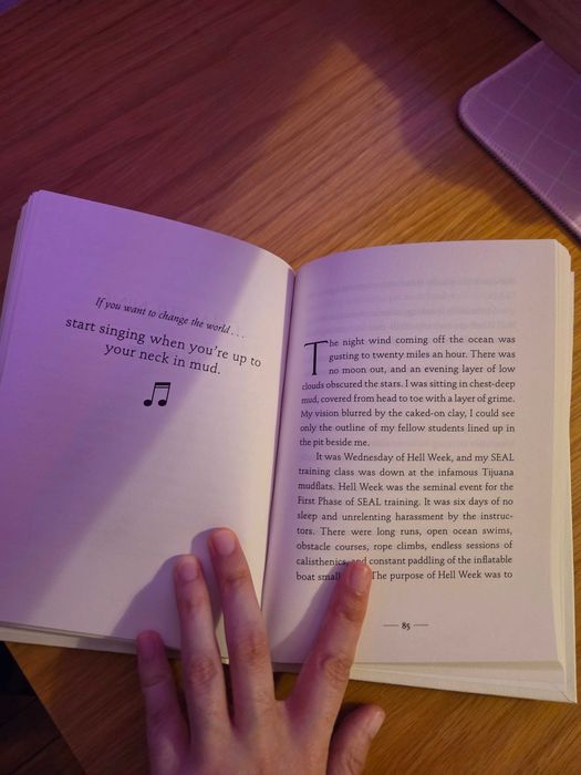 Make Your Bed [EN] [NOVO] Livro de capa dura