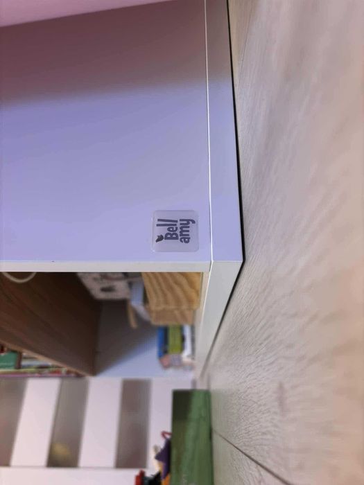 Regał drewniany domek Nomi Bellamy