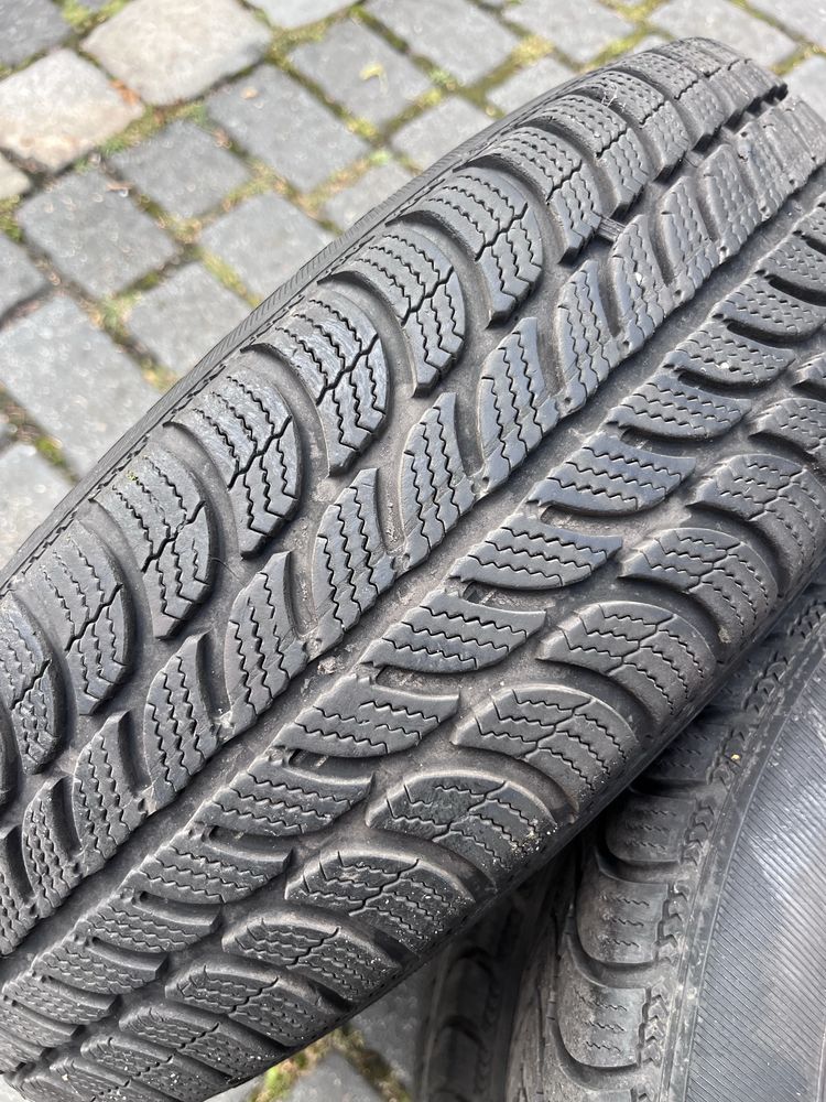 Opony zimowe Dębica 165/65 R15 na felgach stalowych - komplet 4 sztuk