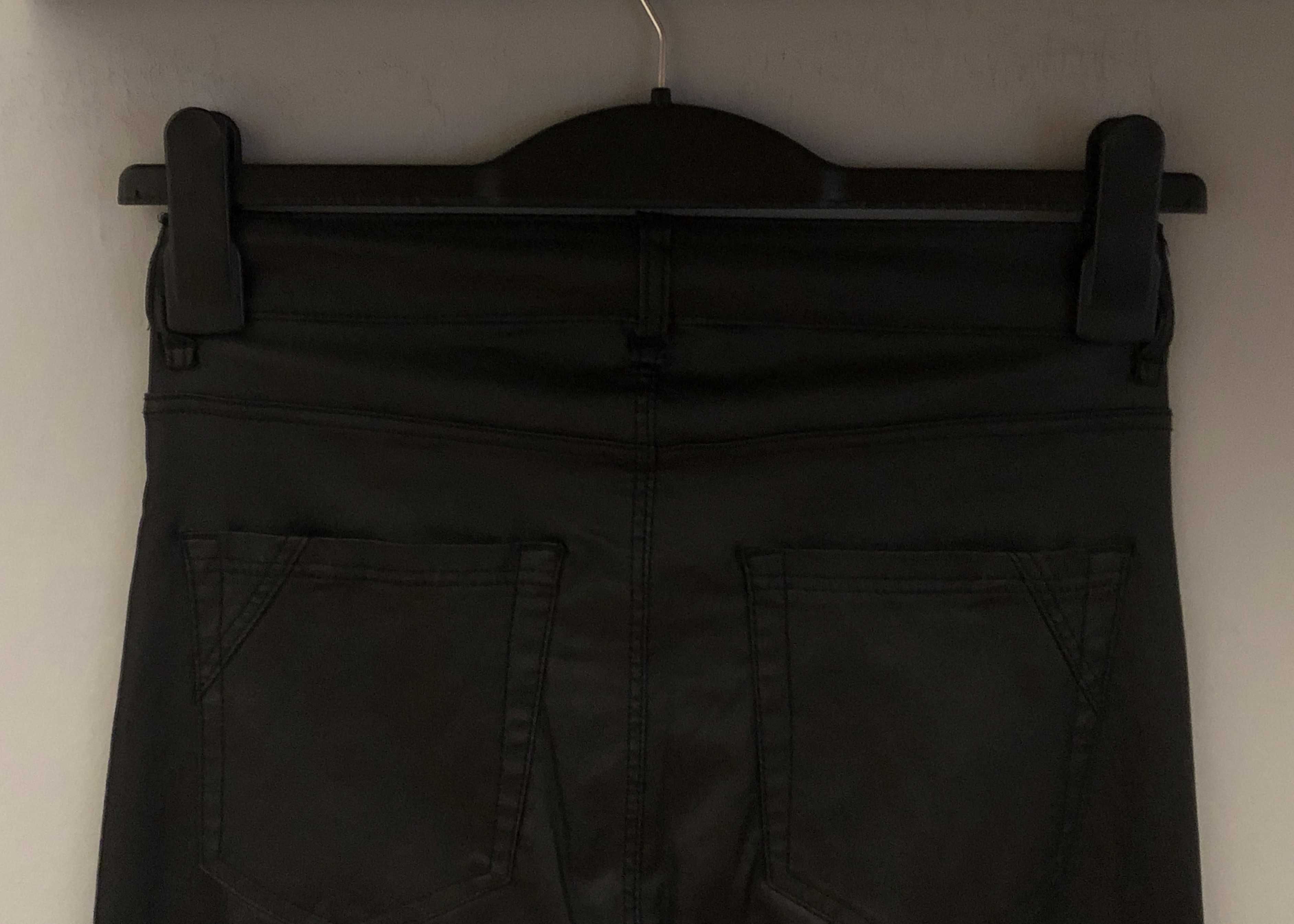 NOWE BERSHKA spodnie skóra skajka biker woskowane 40 L rock