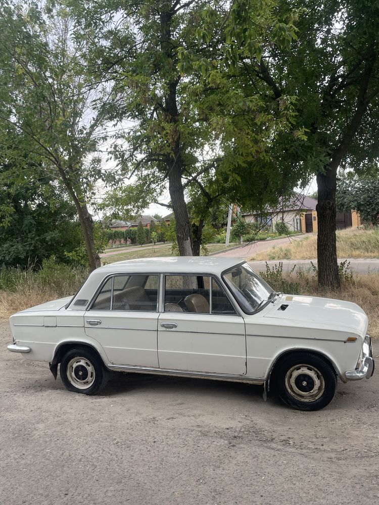 ВАЗ 2103 гаражное хранение