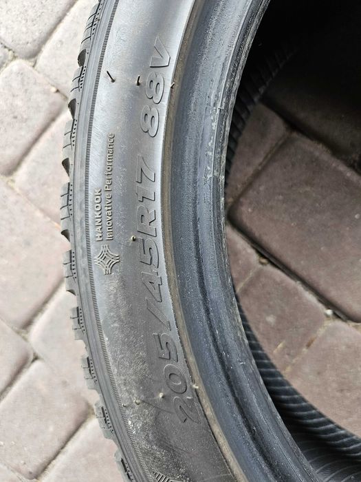 opona HANKOOK 17.