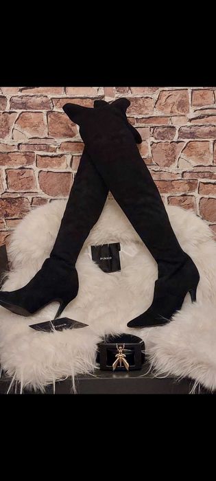 Czarne zamszowe muszkieterki damskie Marki Kazar