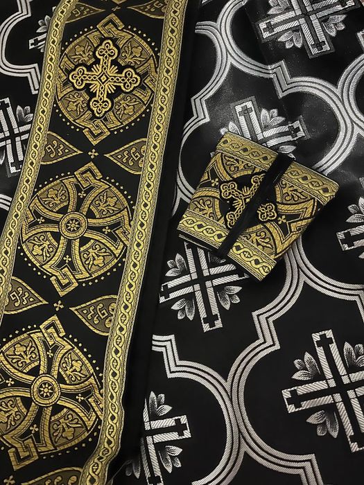 Продається чорне Дияконське облаченіє