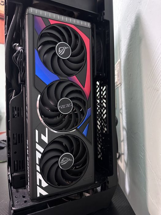 Asus ROG Rtx 4070 ti