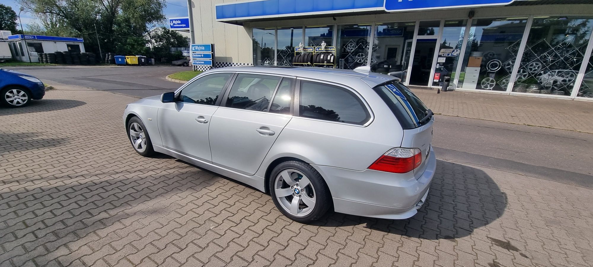 BMW e61 530i 272 km