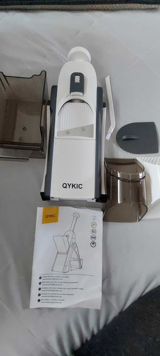 Uniwersalna krajalnica do warzyw, z 4 trybami cięcia, regulowana