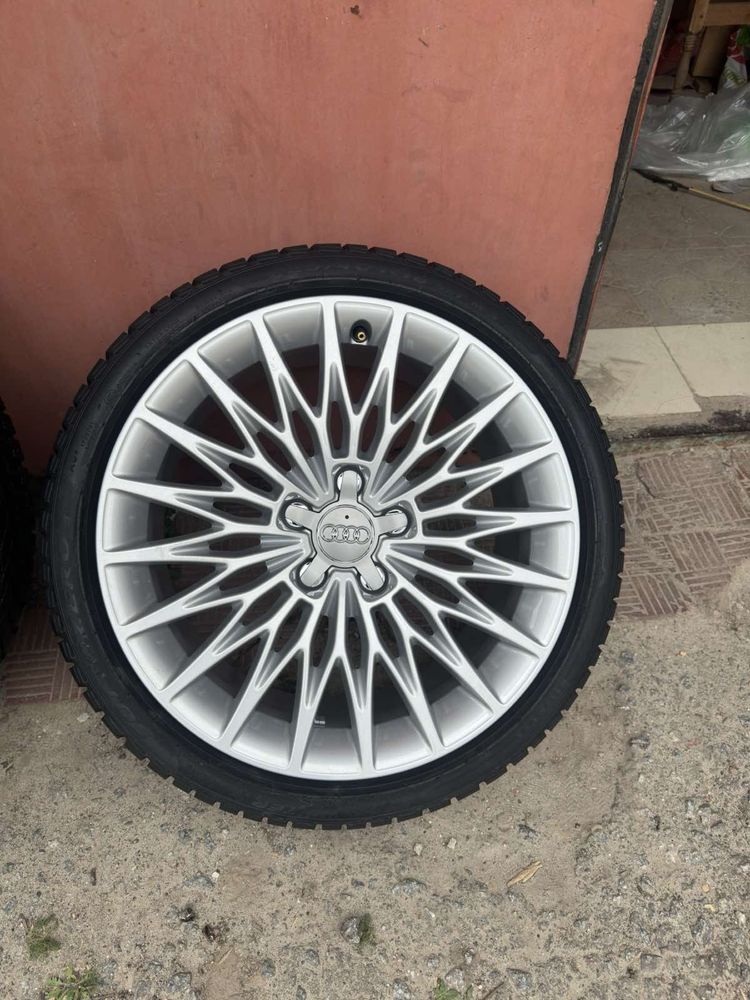 Комплект 225/40/18 Pirelli SottoZero 4 шт. зима с дисками, нові