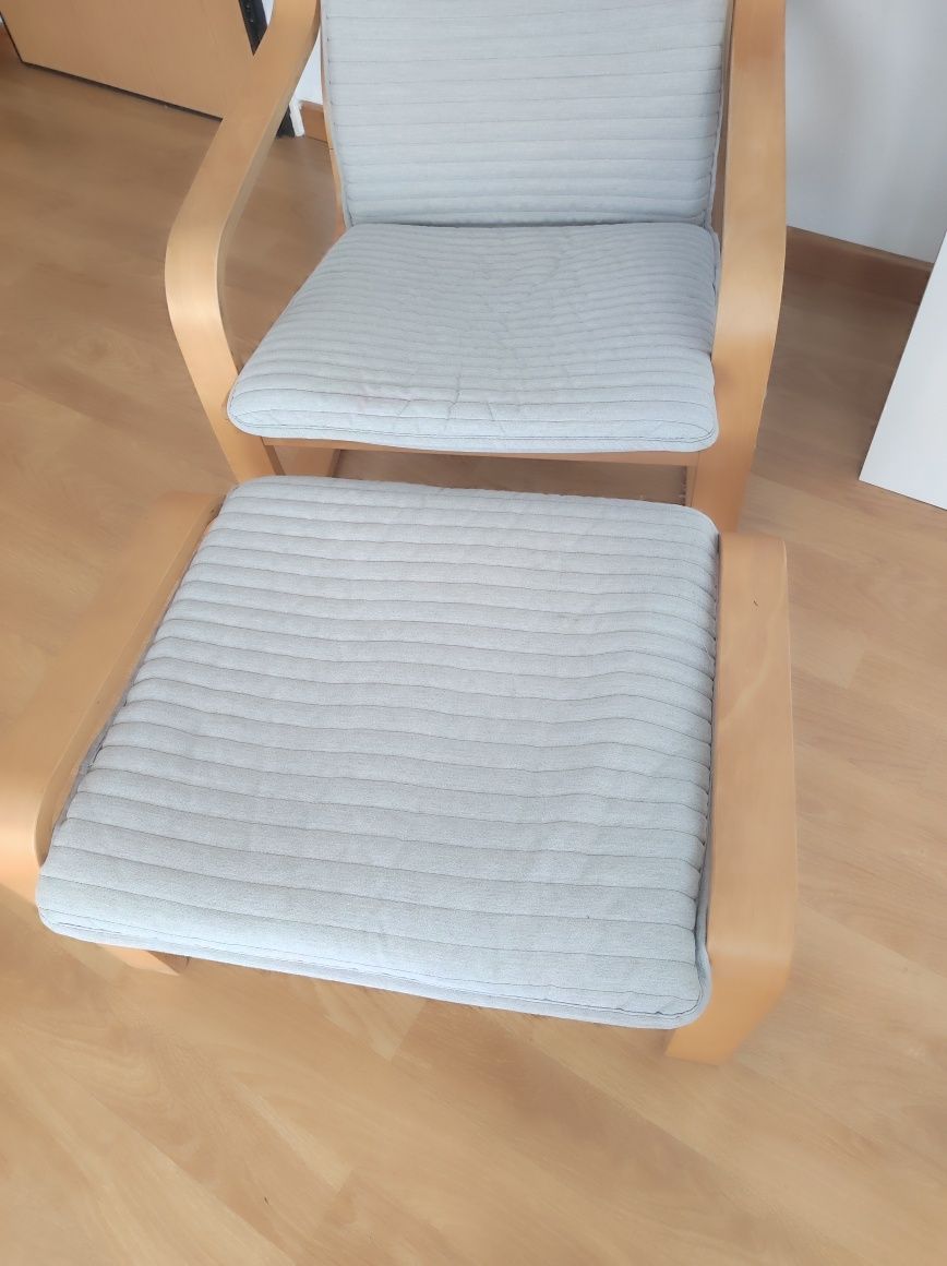 Poltrona + repousa pés IKEA