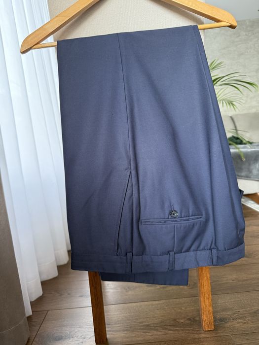 Garnitur męski Lassar granatowy 176/108/96