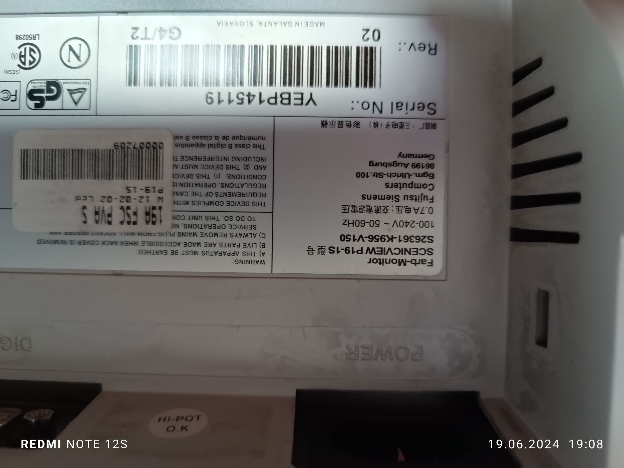 Monitor Fujitsu Siemens18"
