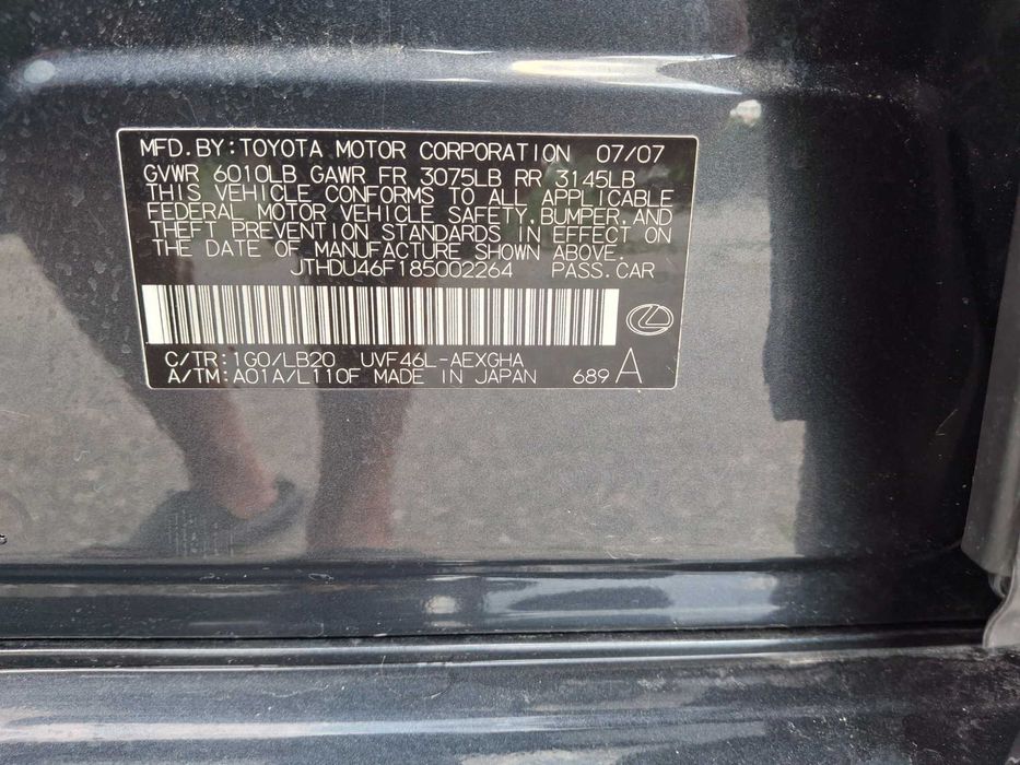 Продаю LEXUS LS600h