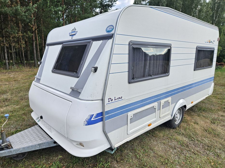 Przyczepa kempingowa Hobby De Luxe 440 z 2000r z przedsionkiem ZAREJES