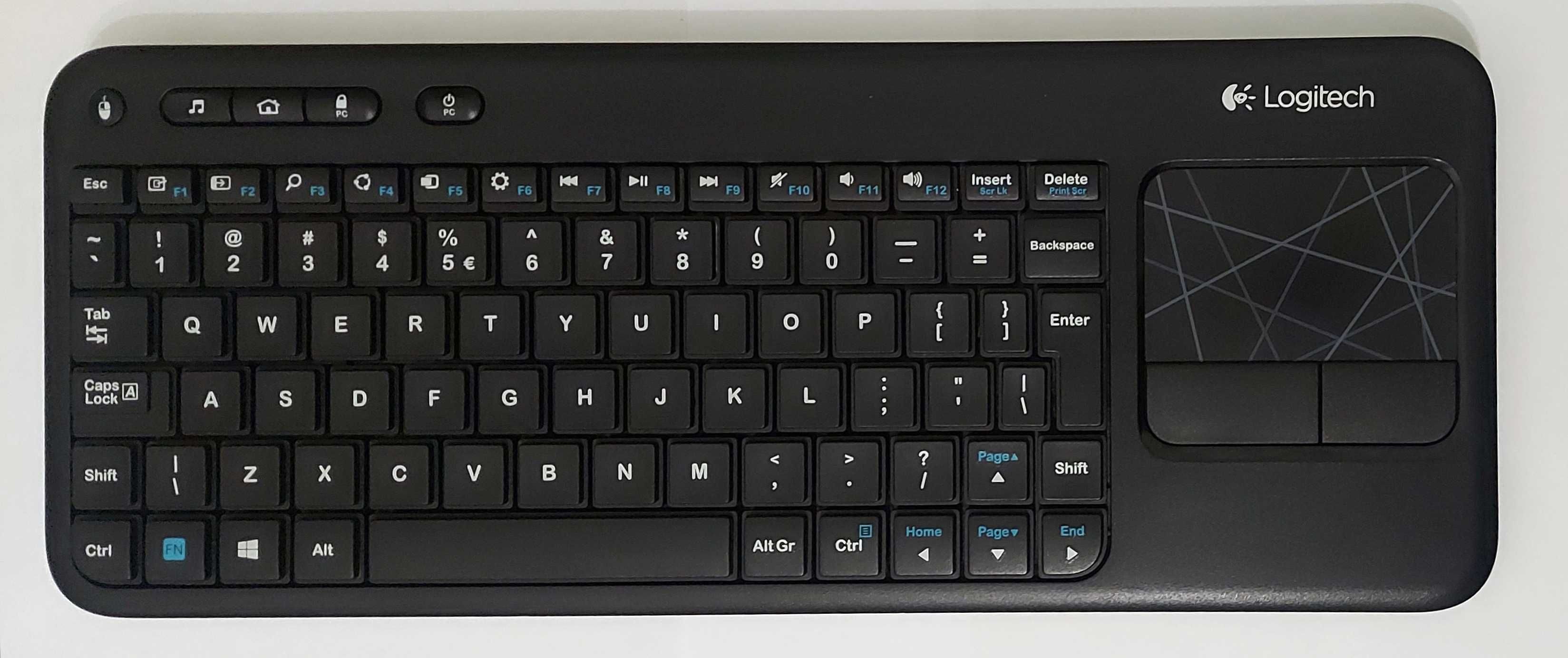 Intel Compute Stick STK1AW32SC + Logitech K400r + StarTech.com