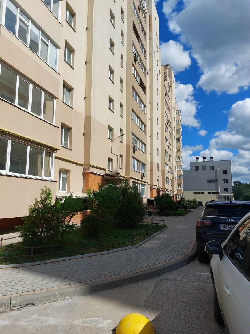 Продам 3 кімнатну квартиру в новобудові біля Лавини