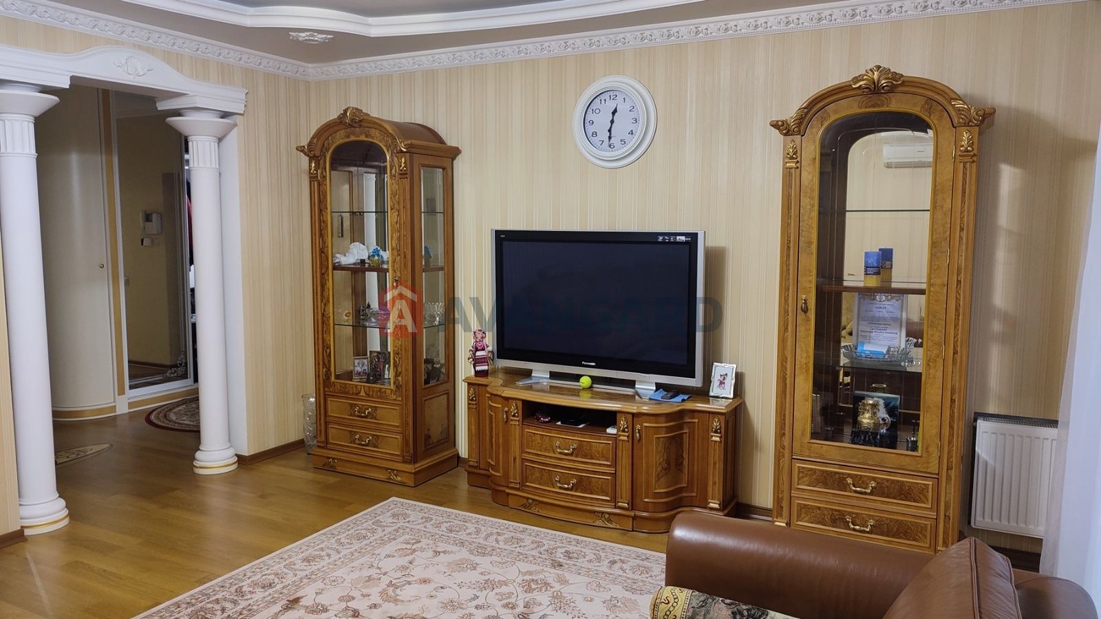 Продам 3 к.кв,вул. Богданова, індивідуальне газове опалення.