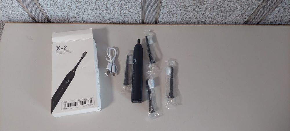 Продам электрическую зубную щётку