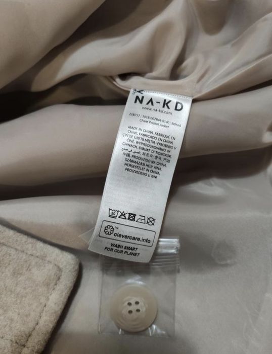 Пальто куртка NA-KD 48р.