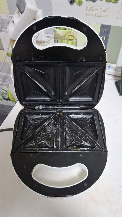 Бутербродница б/у