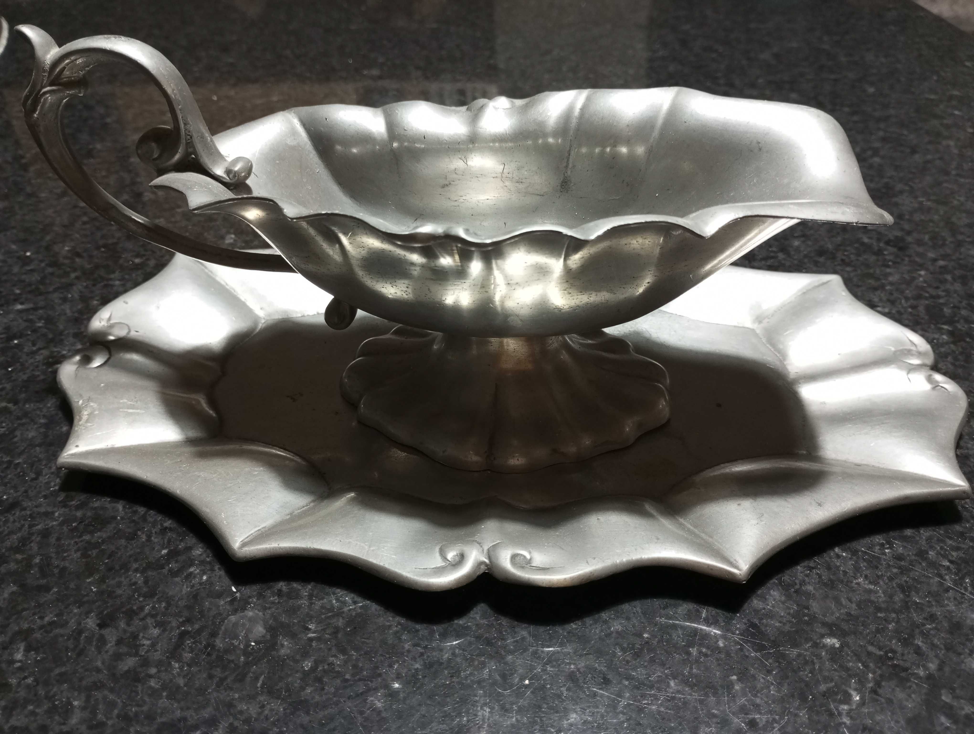 Molheira decorativa em Estanho 95%