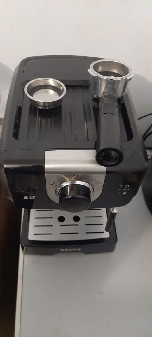 Ekspres kolbowy Krups Opio XP3208