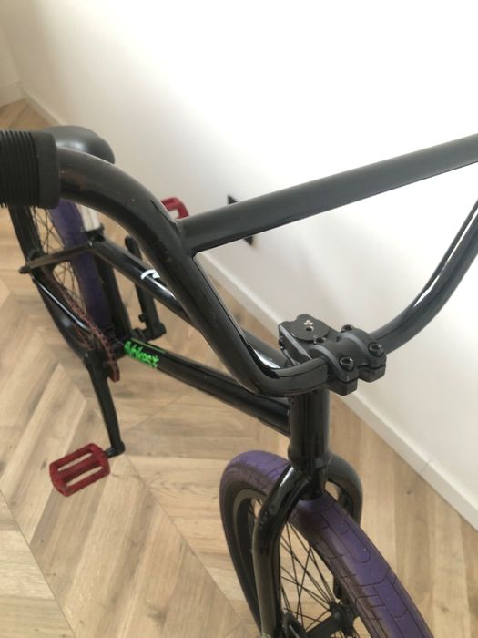 Bmx rower wyczynowy - Flybikes Neutron ( Gratis kask i pegi )