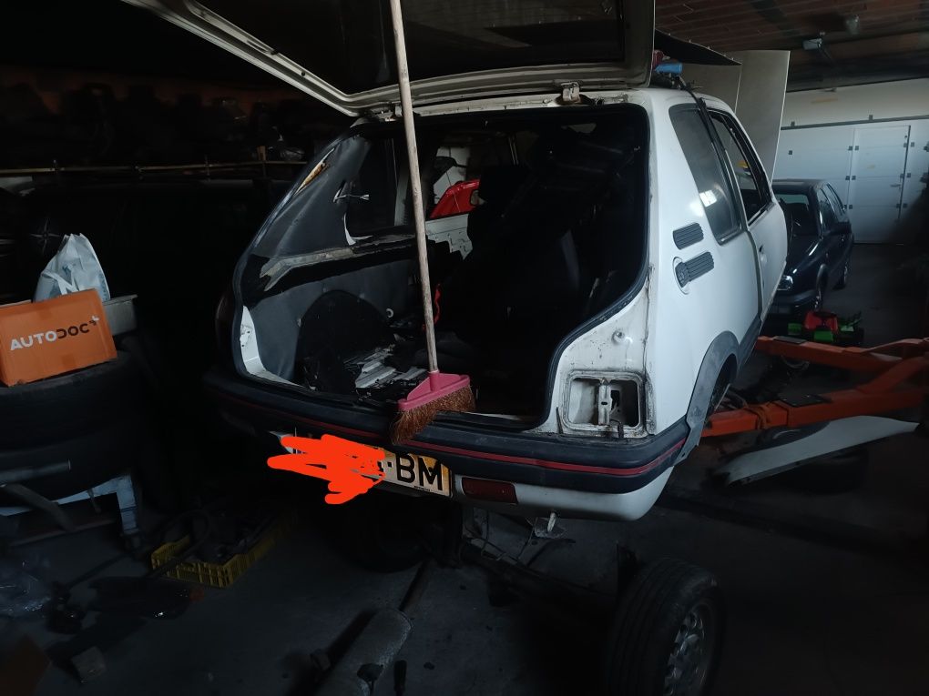 Peugeot 205 xad para peças
