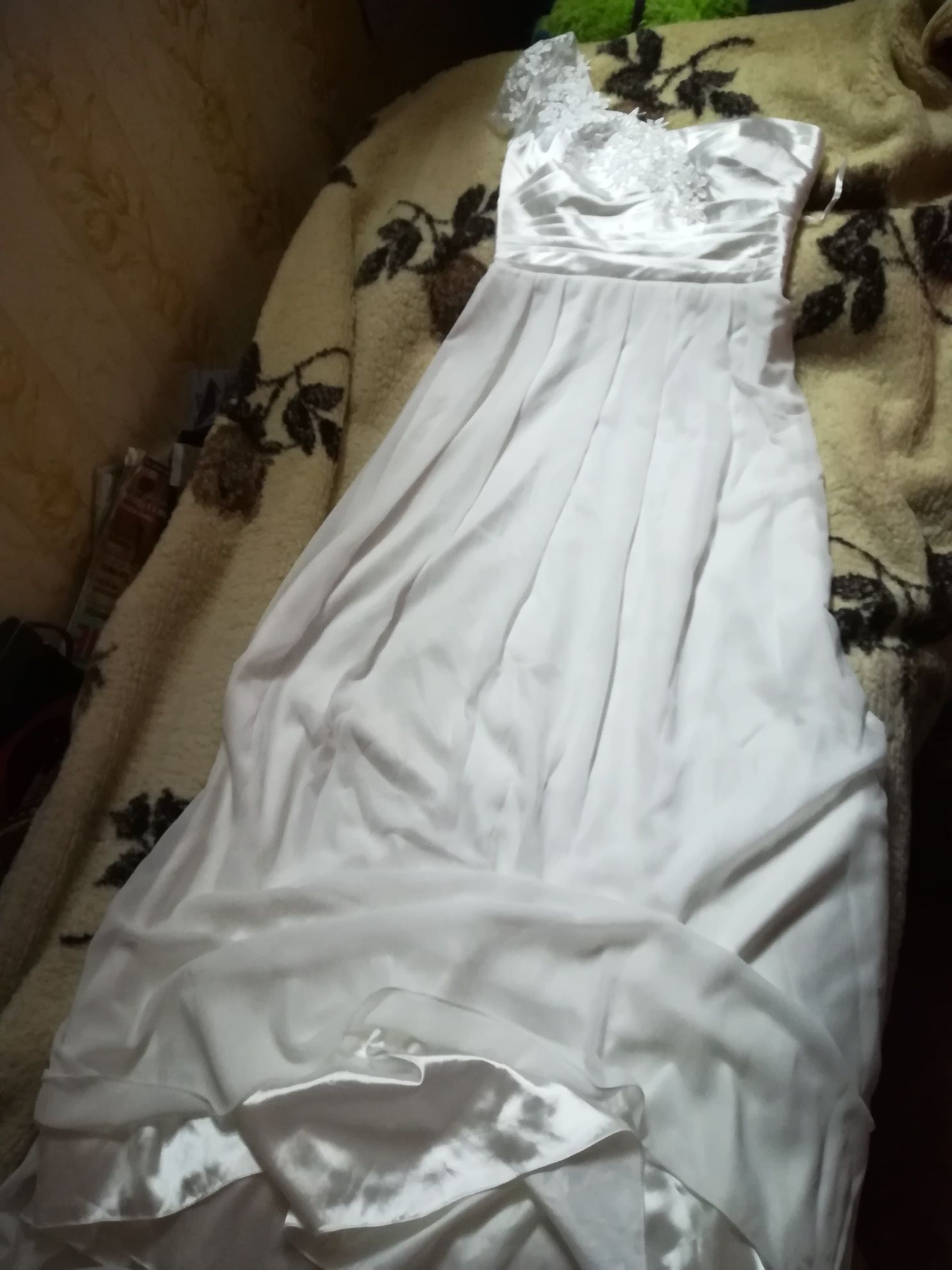 Suknia ślubna M  nowa z koronka śliczna