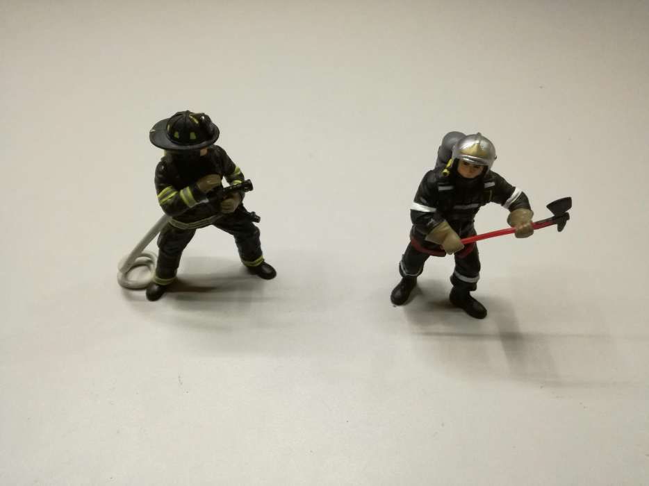 Miniaturas de bombeiros
