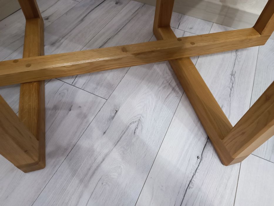 Стіл індивідуального замовлення