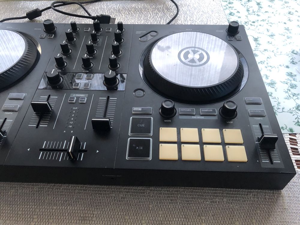 Mikser Native Instruments Traktor Kontrol S2 MK3 2 - kanałowy