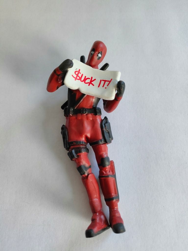 Figurka deadpool Suck It śmieszny prezent