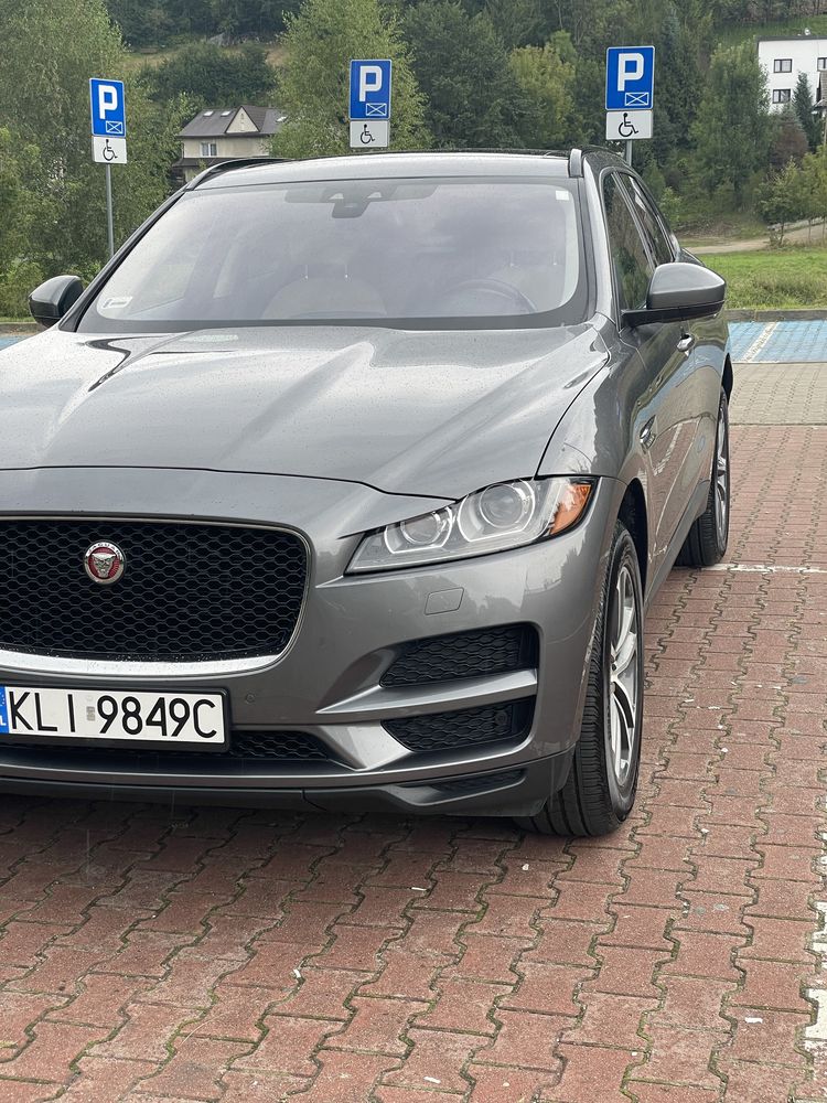 Jaguar F-Pace 2.0t 2017 r.