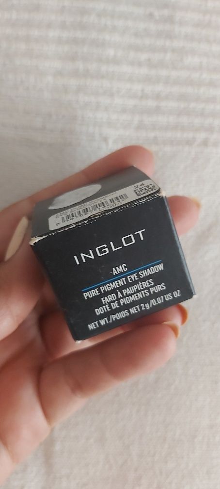 Sombra glitter Inglot nova dourada