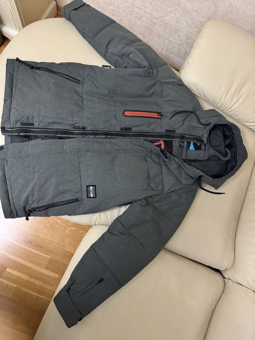 Продам зимову куртку б/у