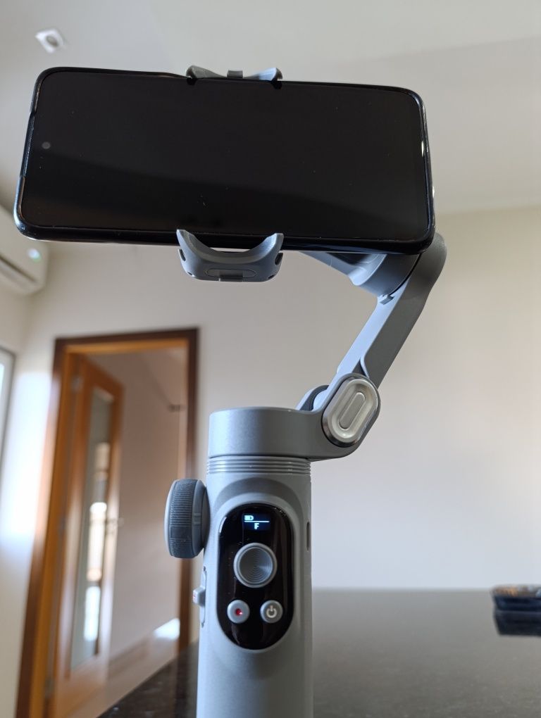 Estabilizador de imagem (Gimbal) Aochuan Smart X Pro