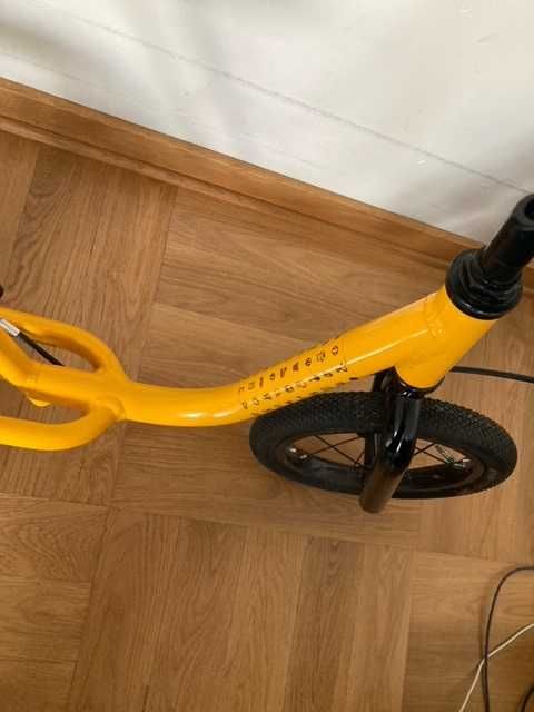 świetny rowerek biegowy dziecięcy Btwin Runride 900 12 cali