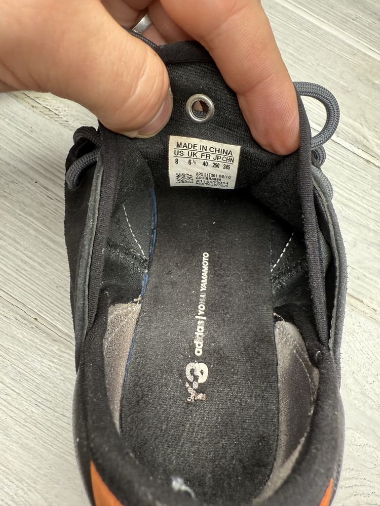 крутые кроссовки  y-3 x adidas leather printed athletic