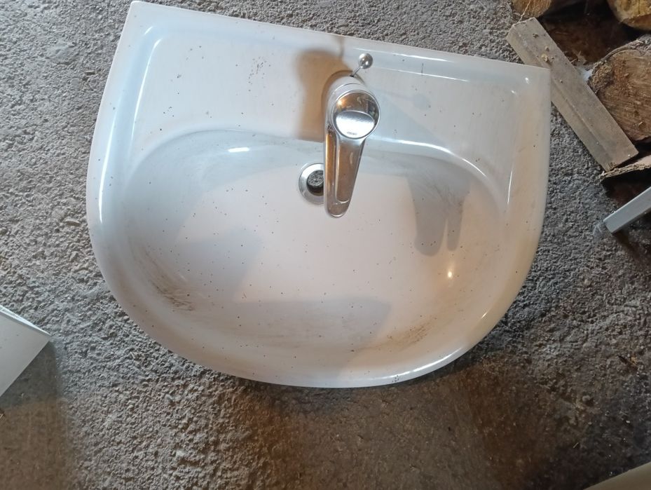 Umywalka  łazienkowa zlew