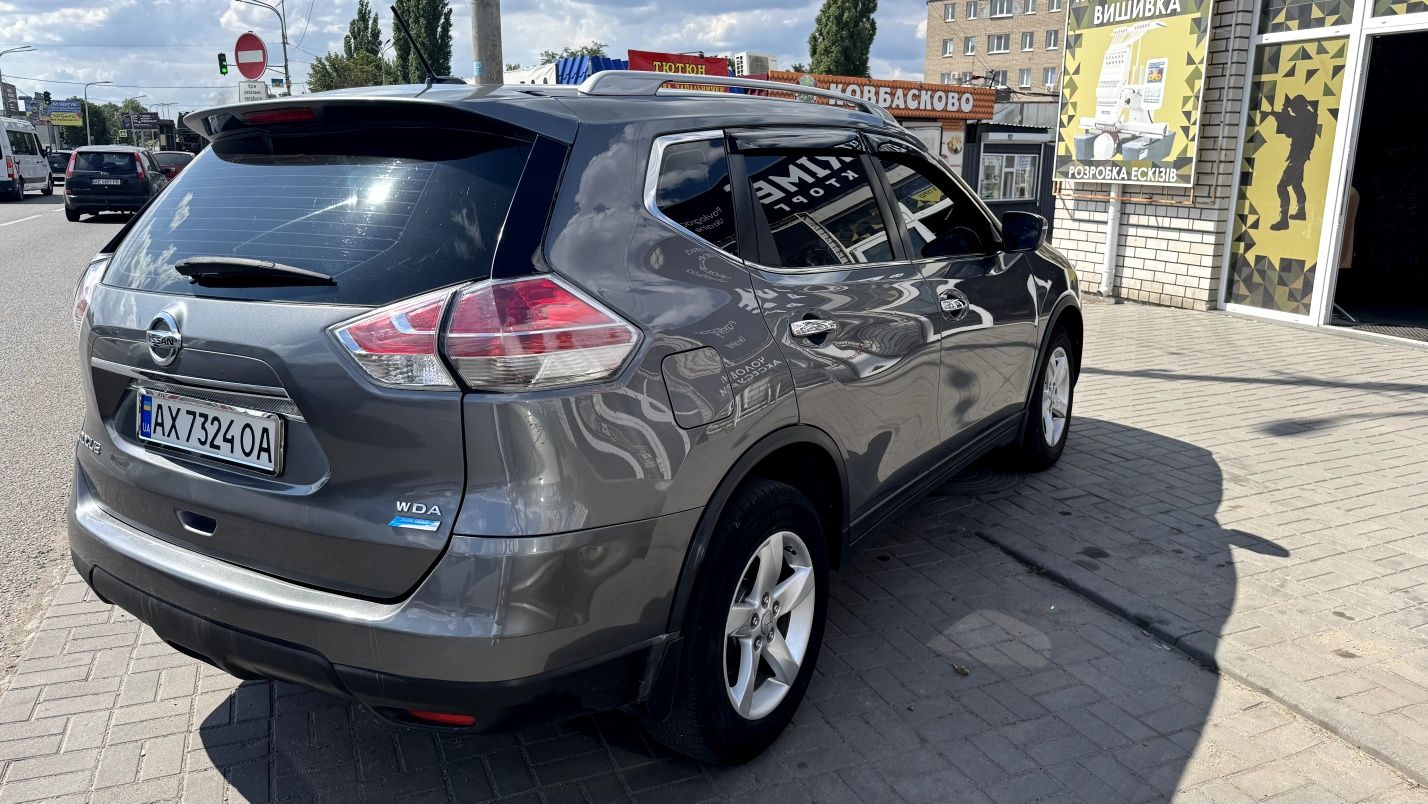 Продам Ніссан рог 2014 р.в. 2.5л