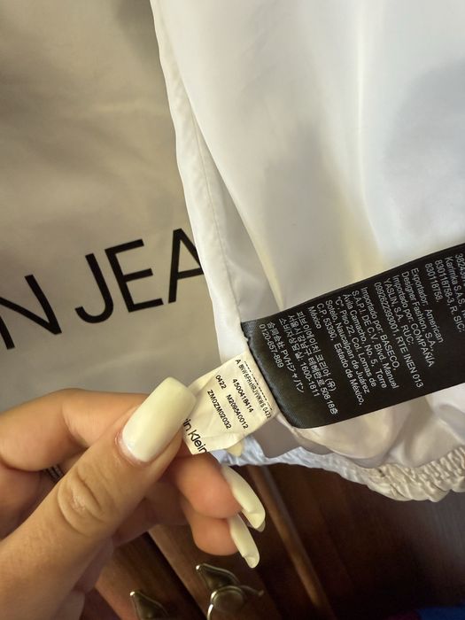 Жіноча куртка оригінал Calvin Klein