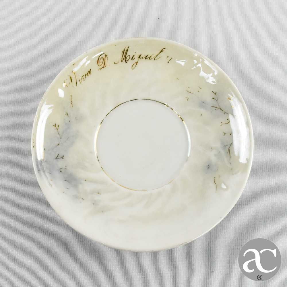 Chávena de chá e pires, porcelana Vista Alegre “Viva D. Miguel II”