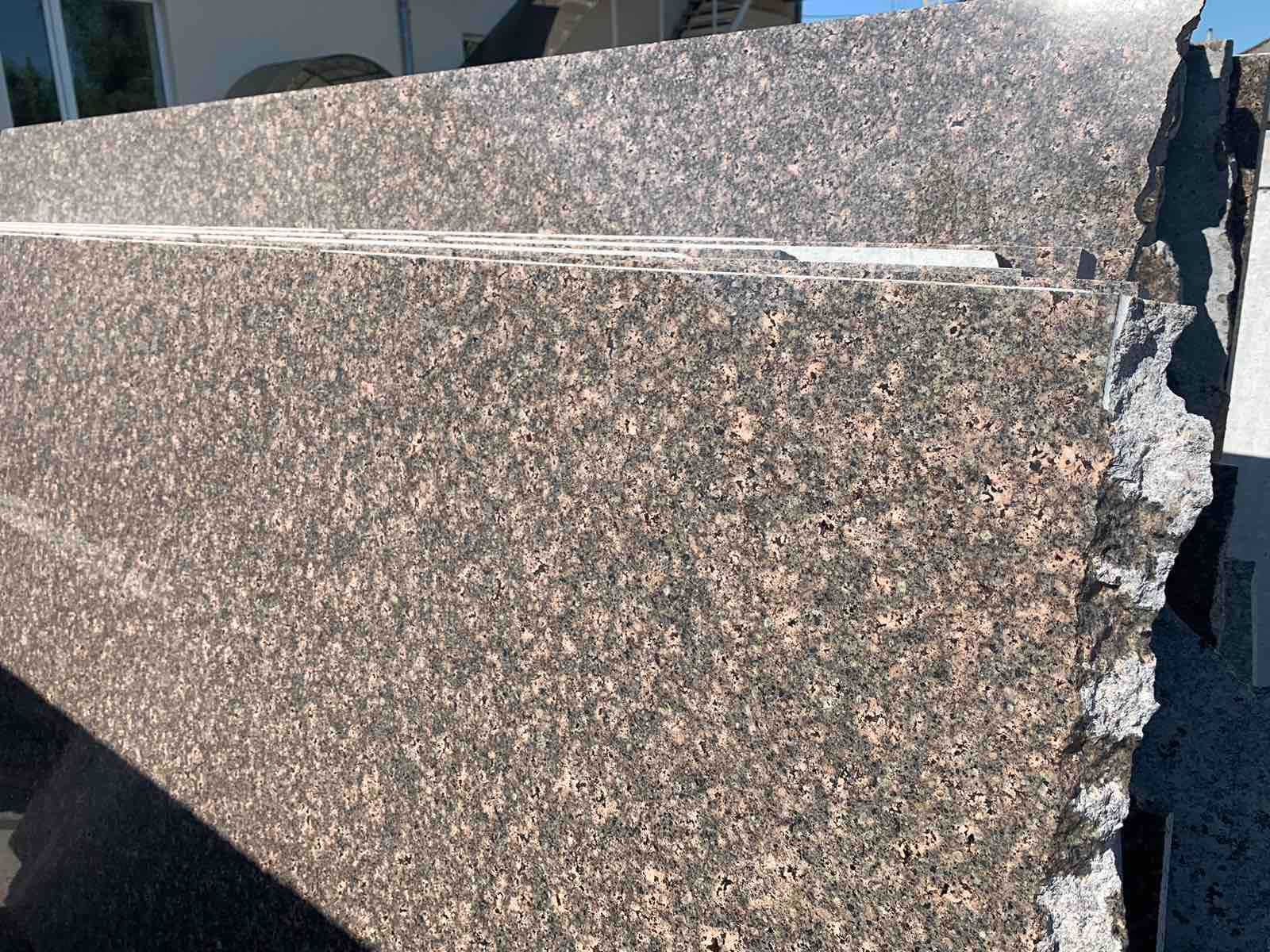 Гранітна плитка, полоси, сляби оптом