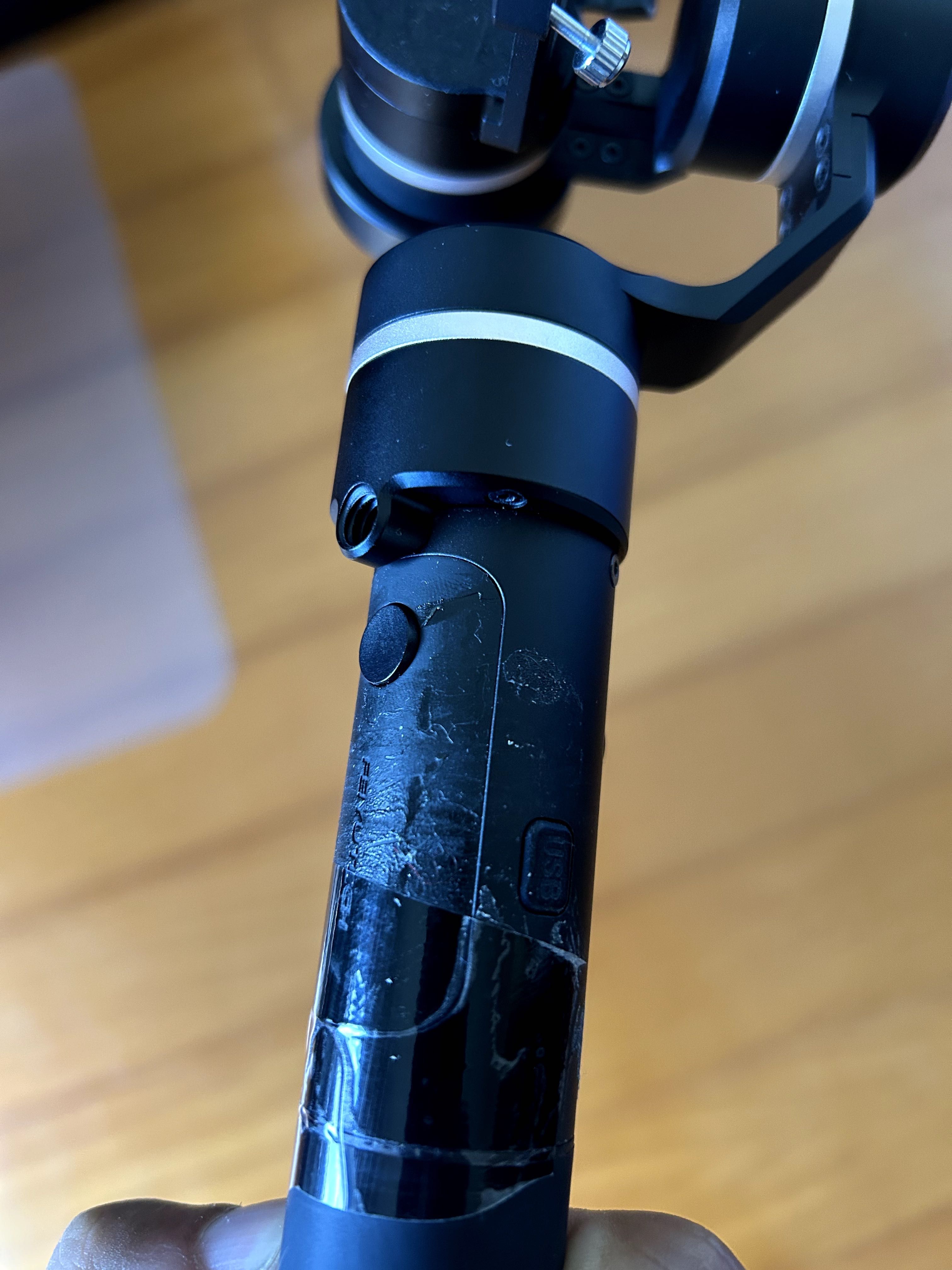 GoPro Hero 5 + acessórios + gimbal + 2 baterias com carregador duplo
