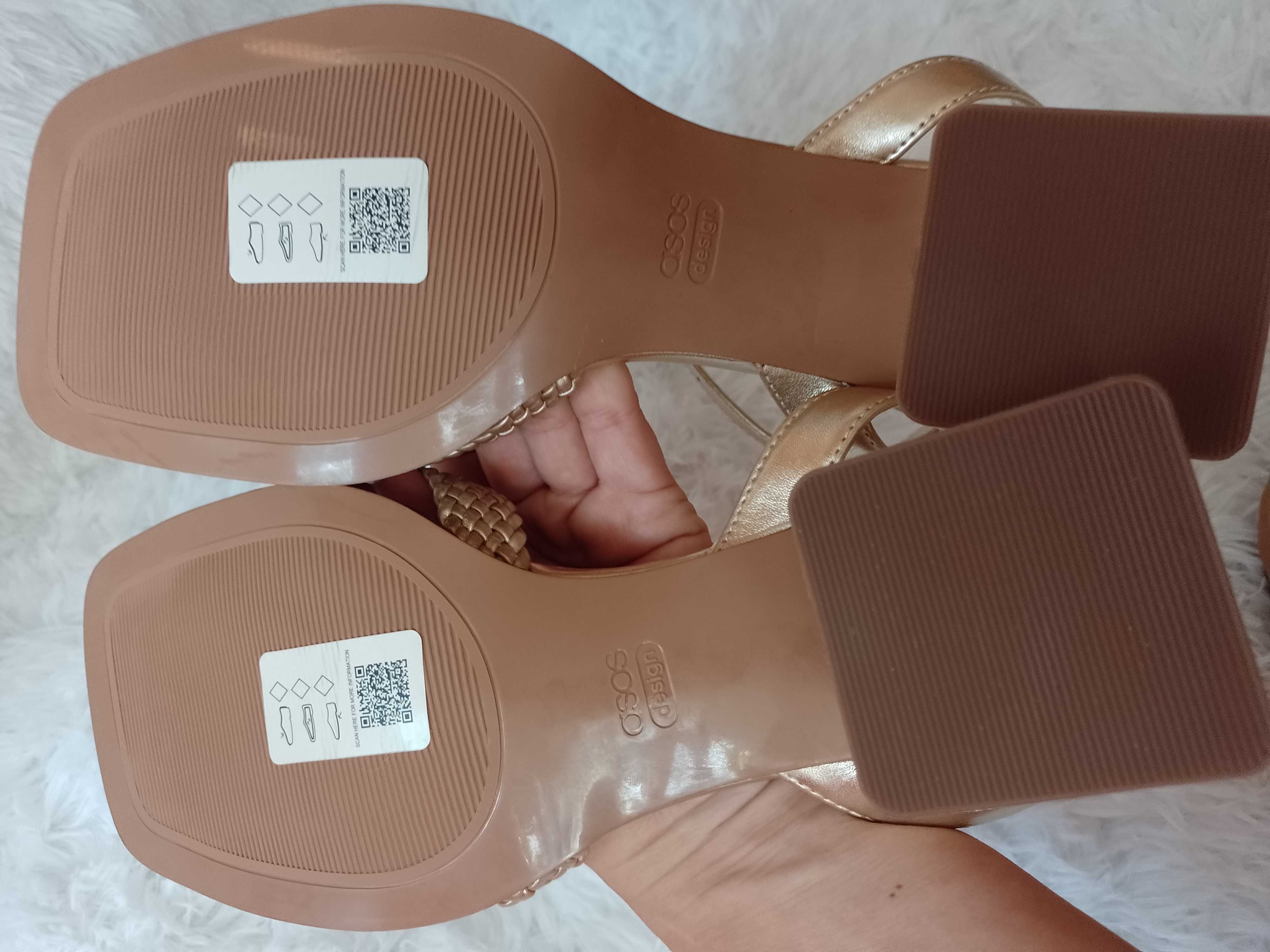 (40) ASOS Design/ Złote sandałki wieczorowe z Londynu, NOWE