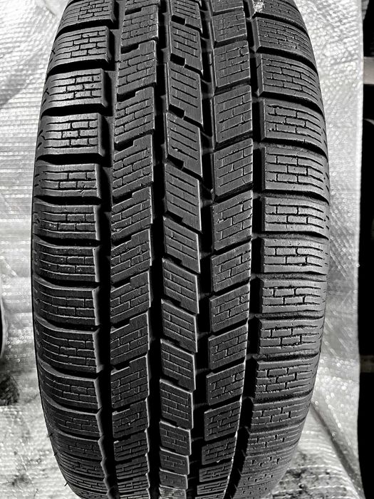 Шини Б/в 235.60.18 комплект Pirelli