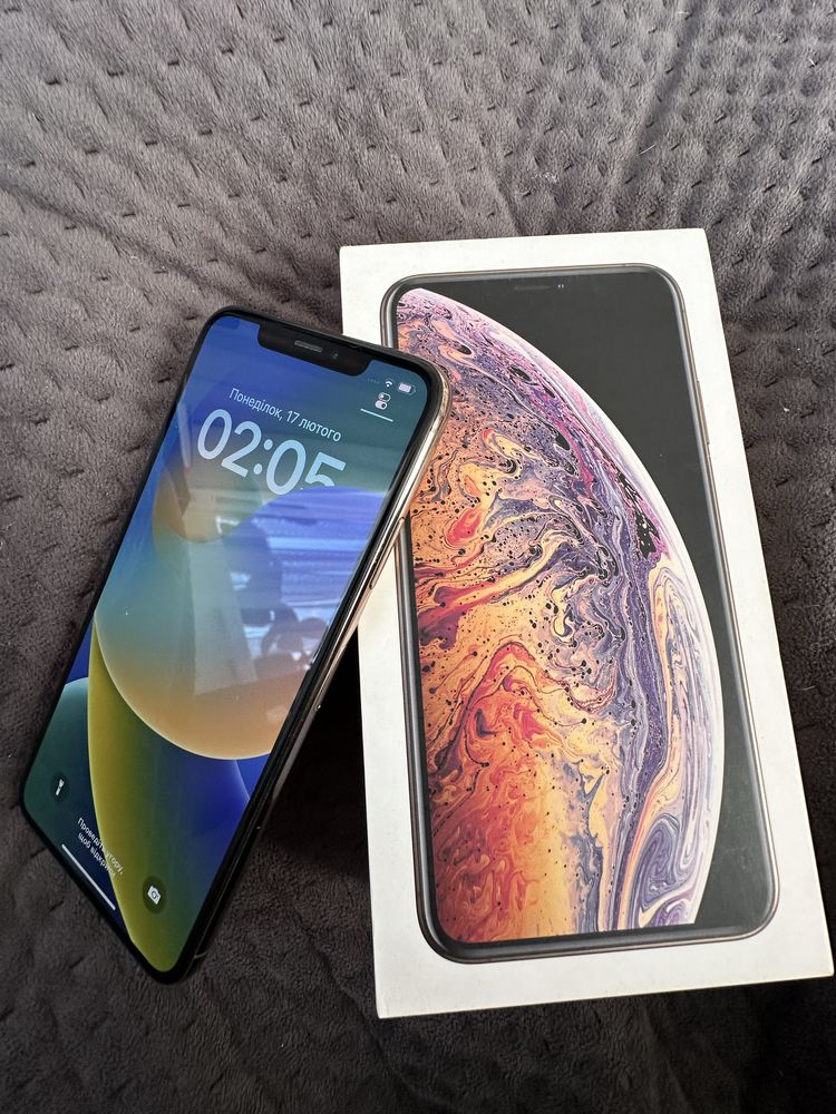 Продам Iphone XS Max